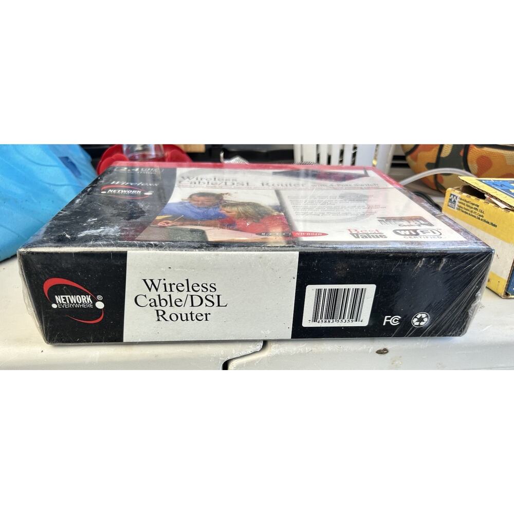 WirelessCable/DSL Router with 4-Port Switch - Picture 3 of 4